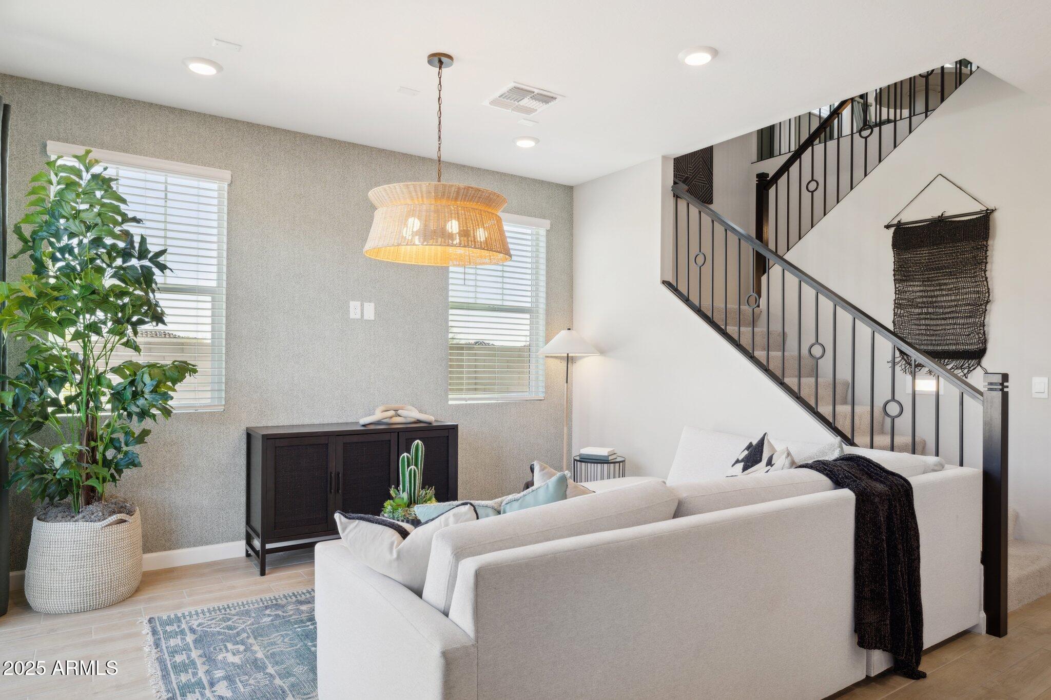 5870 E ZACHARY Drive