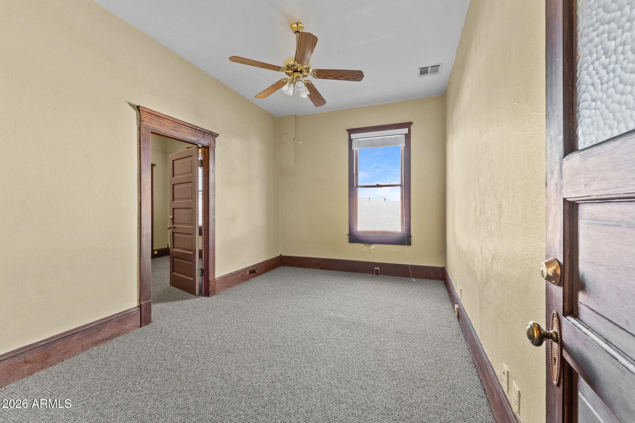 1 E Apache Street