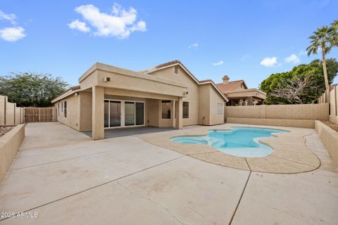 1040 E AMBERWOOD Drive Phoenix AZ 85048