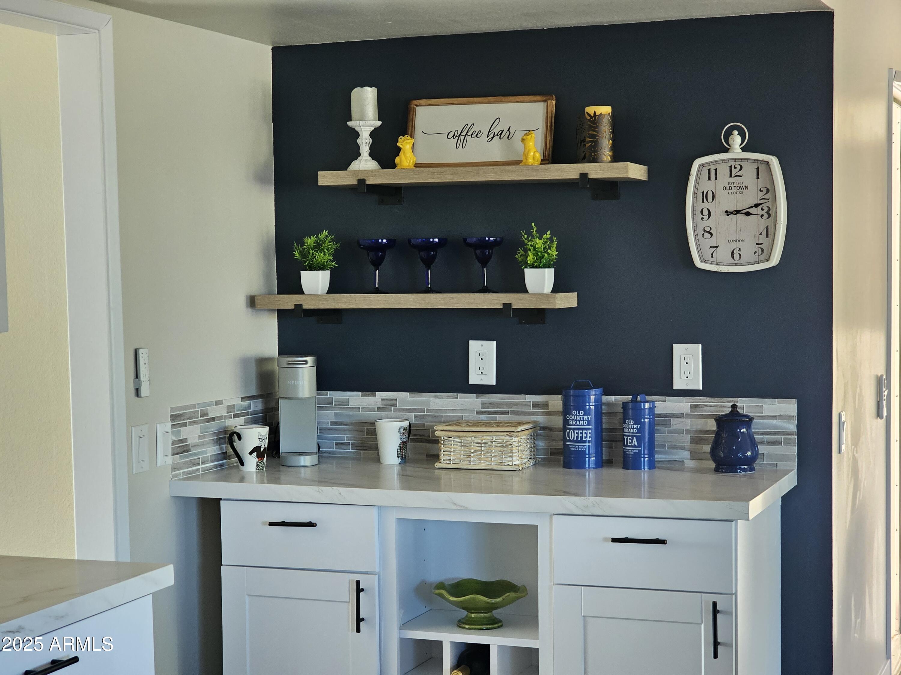 9834 W EMBERWOOD Drive