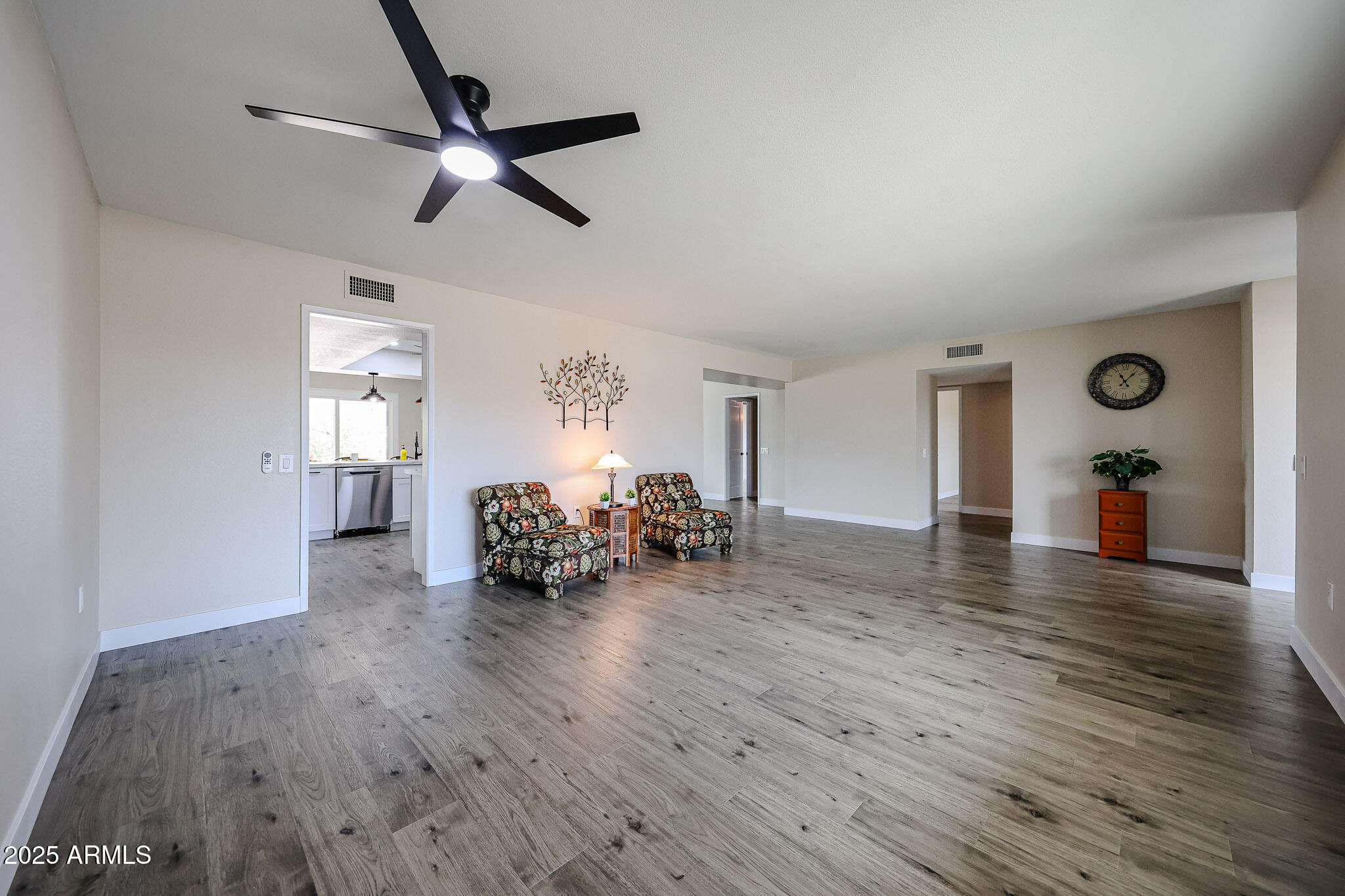 9834 W EMBERWOOD Drive