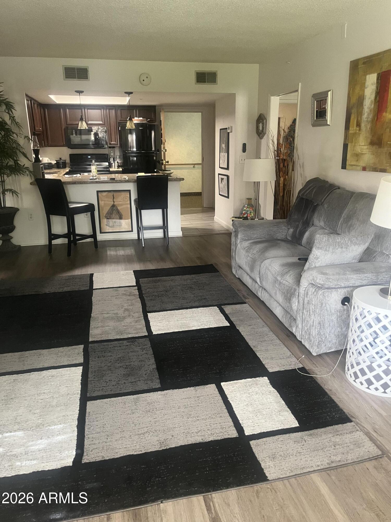 10330 W THUNDERBIRD Boulevard C104