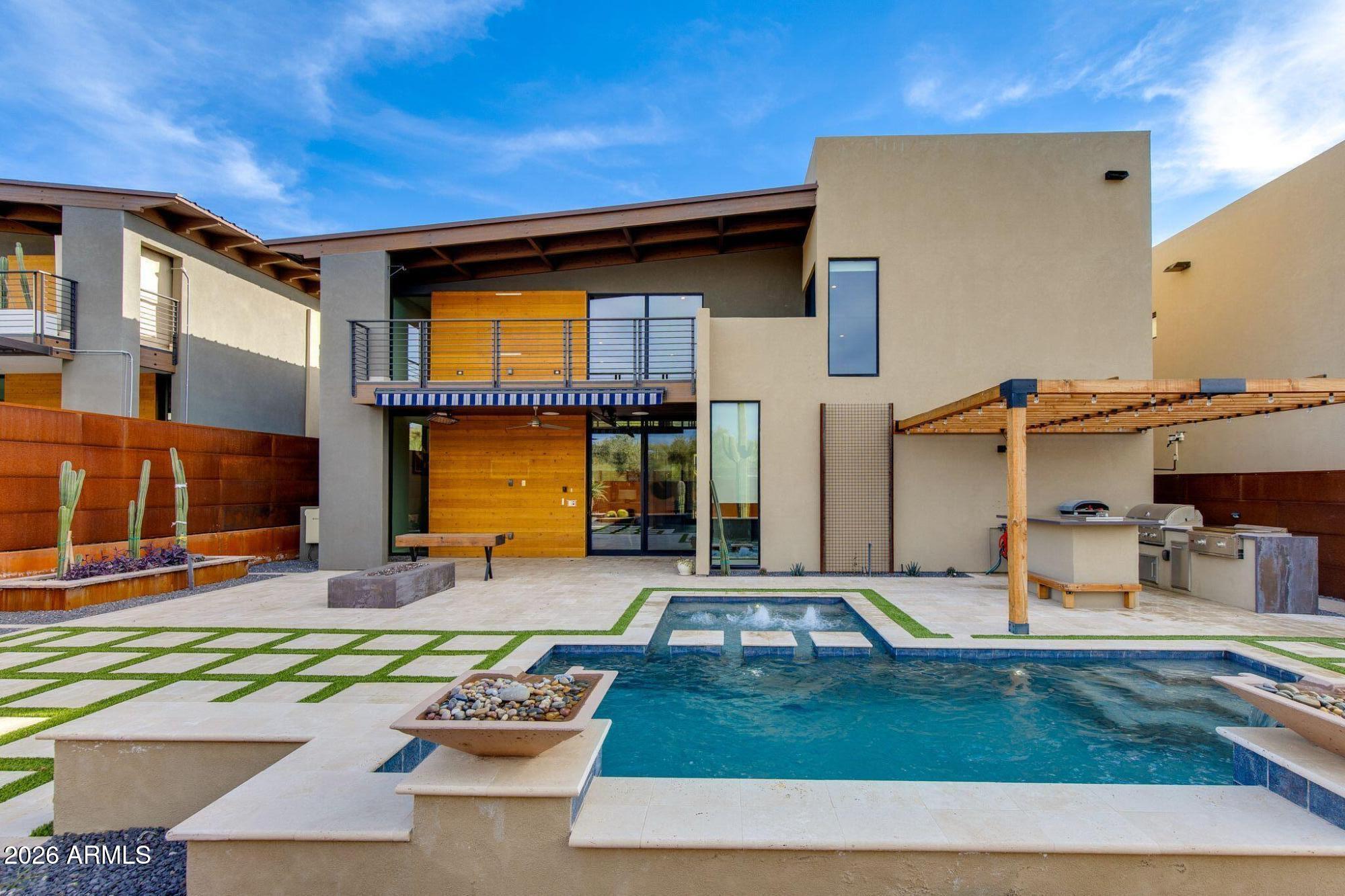 6525 E CAVE CREEK Road 27