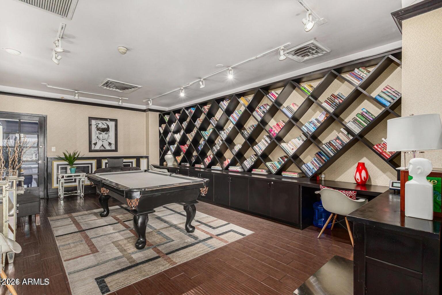 4750 N CENTRAL Avenue G11