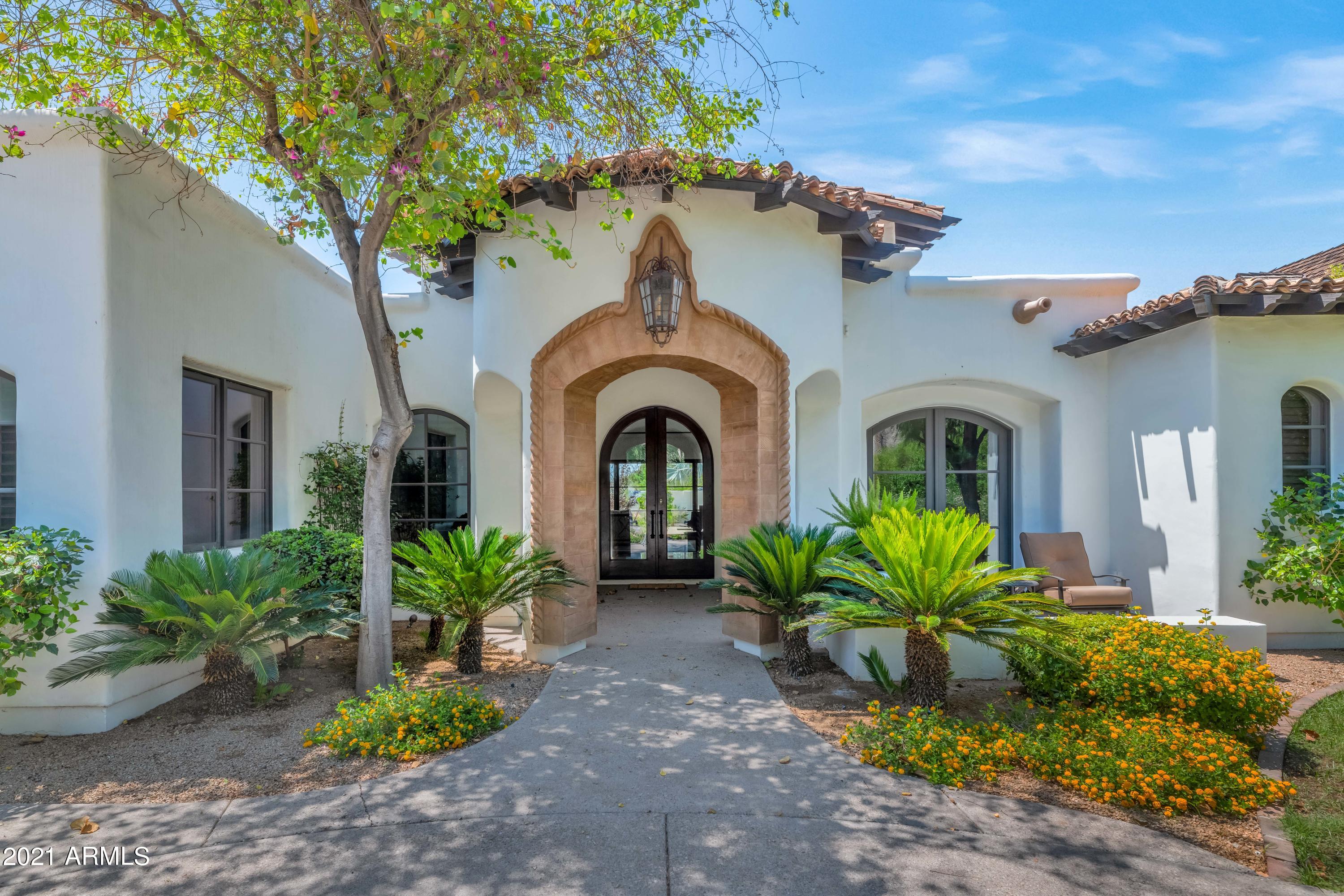 LA MAZA VILLA 1 - Residential