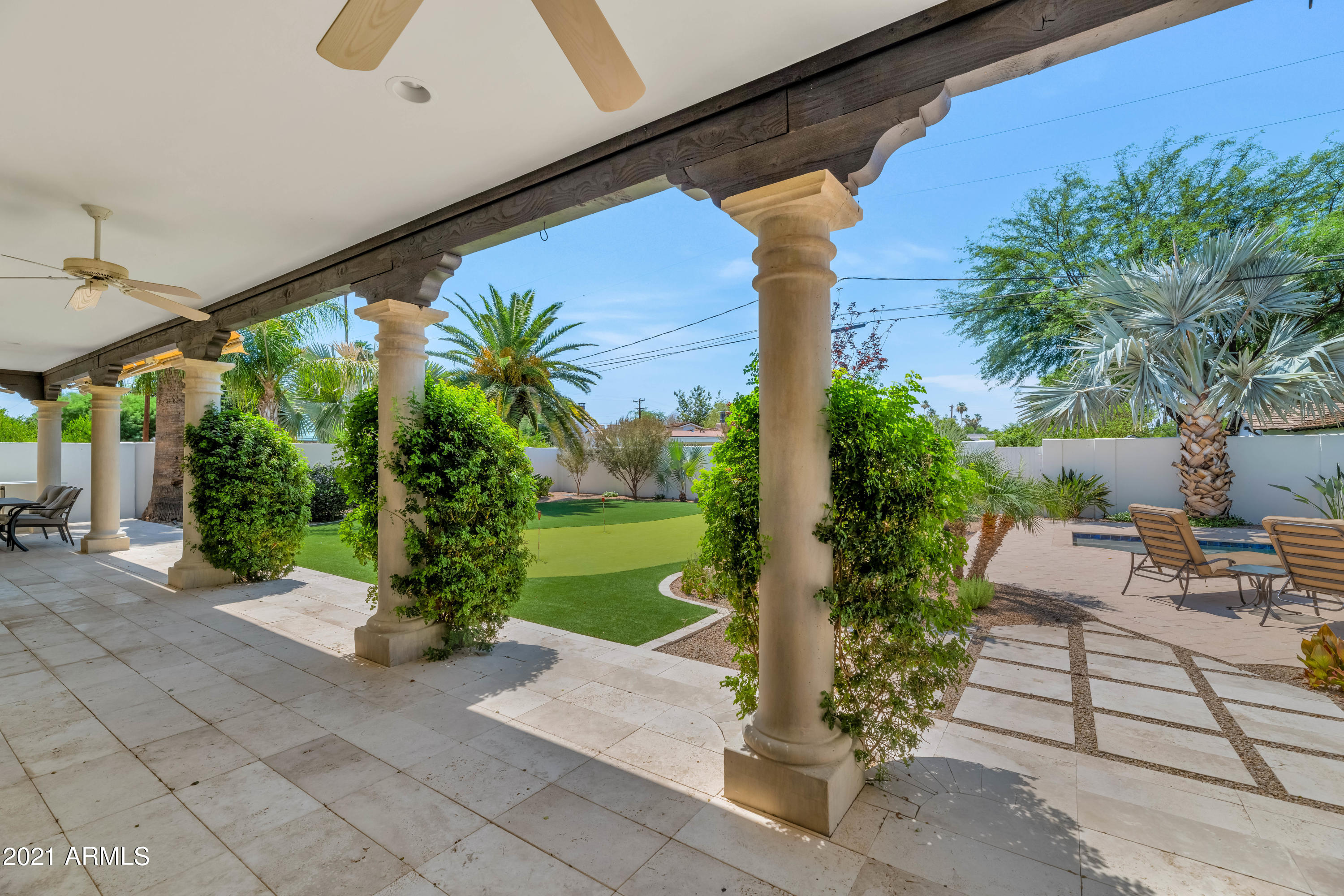 LA MAZA VILLA 1 - Residential