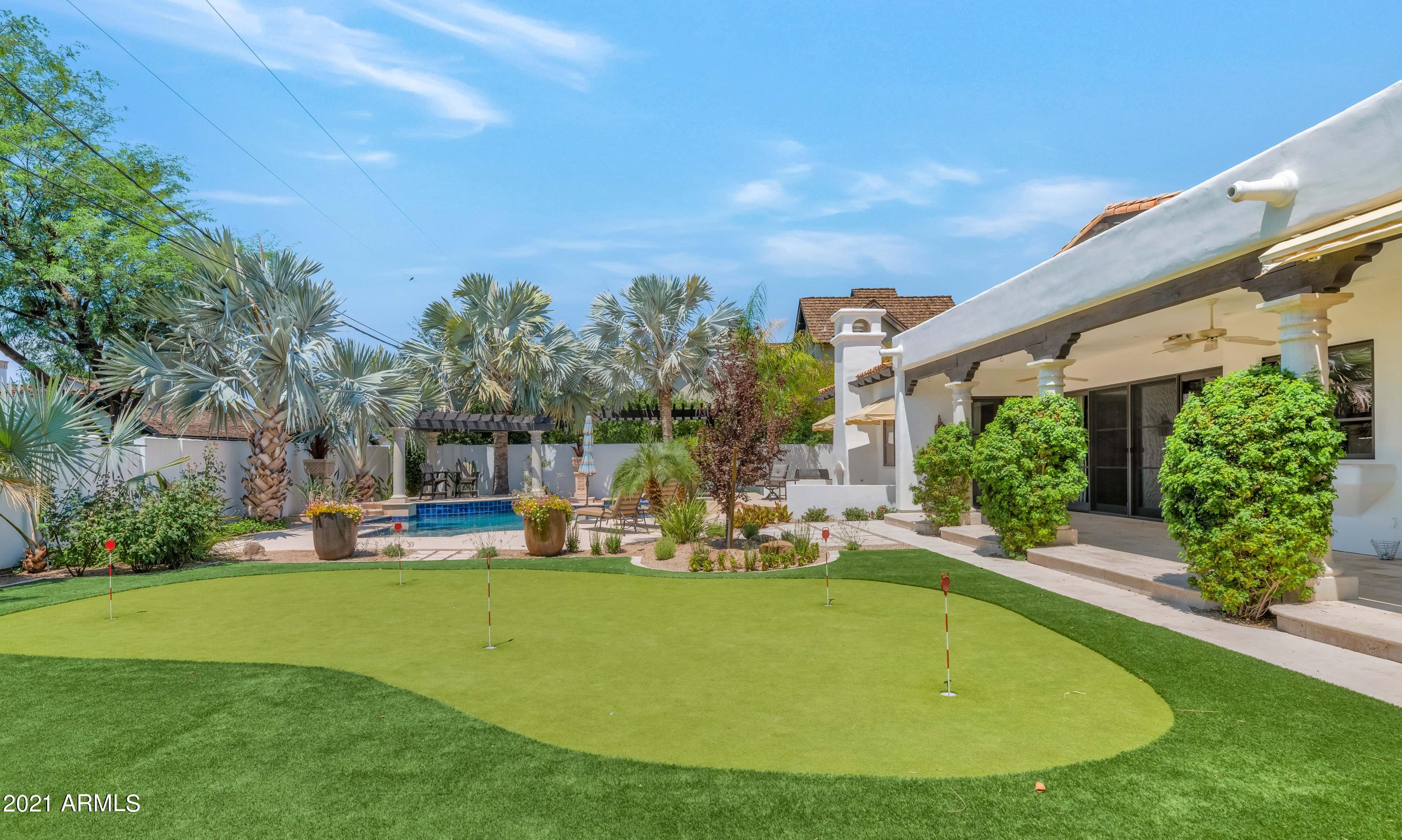 LA MAZA VILLA 1 - Residential