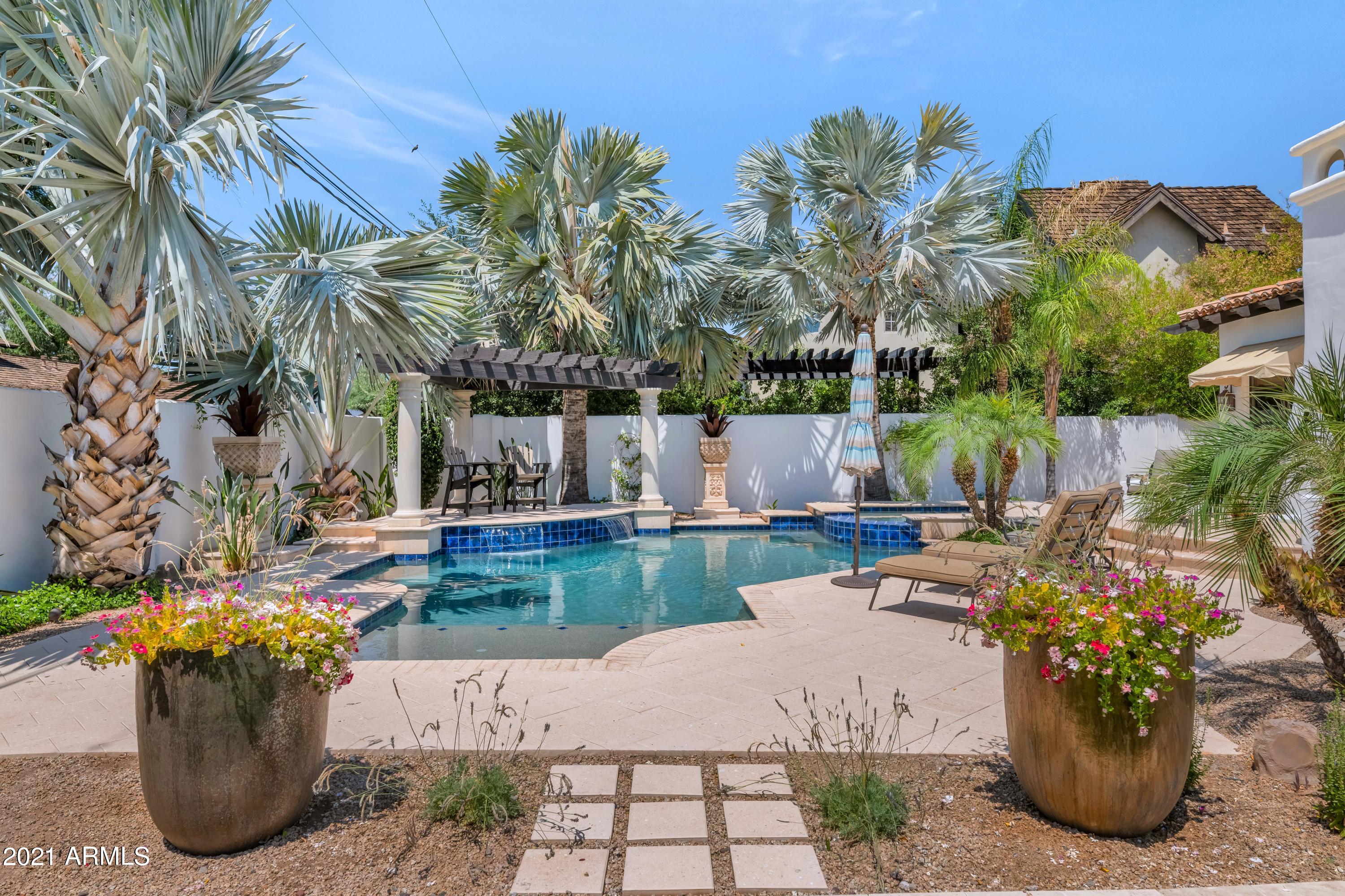 LA MAZA VILLA 1 - Residential