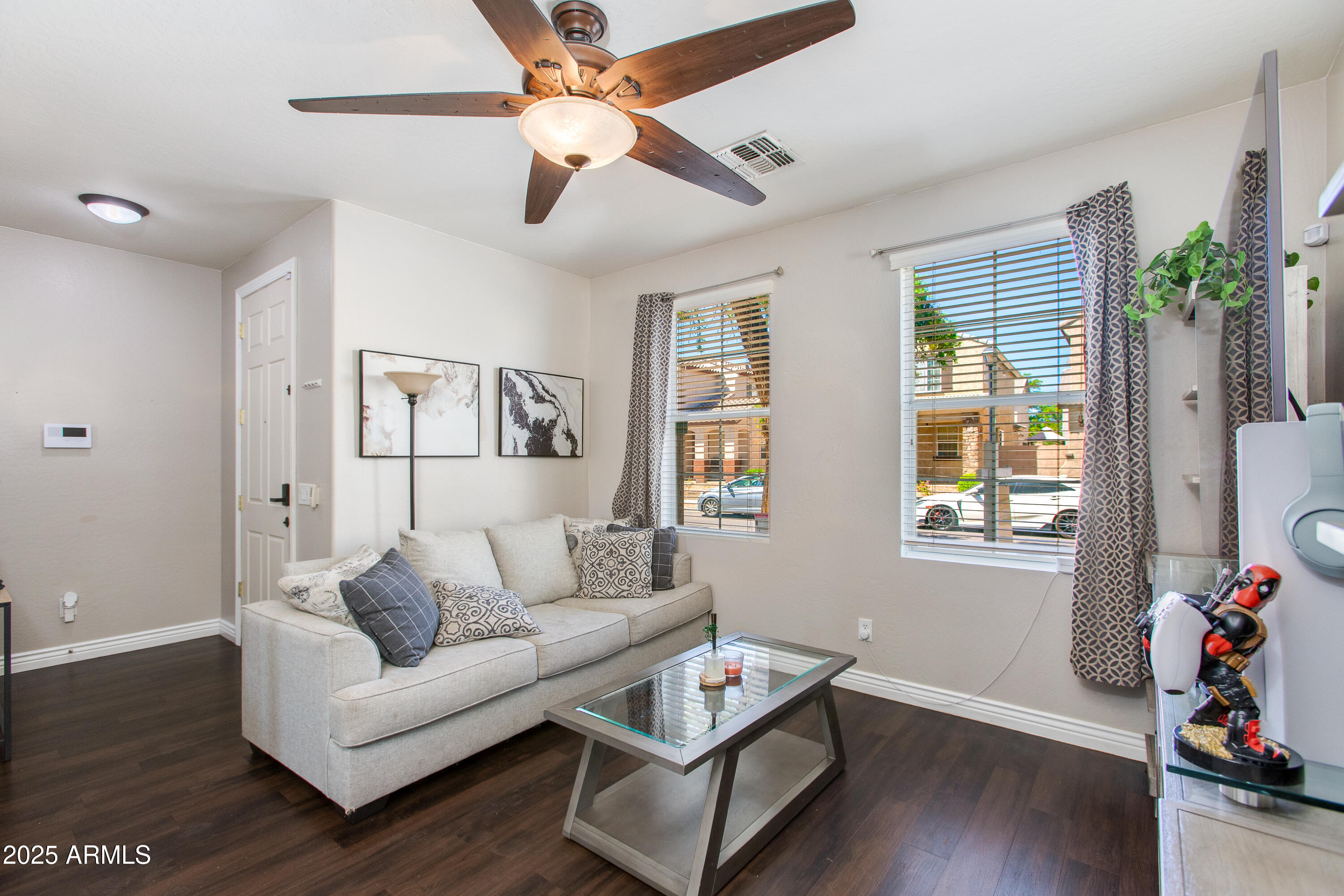 10023 W KINGMAN Street