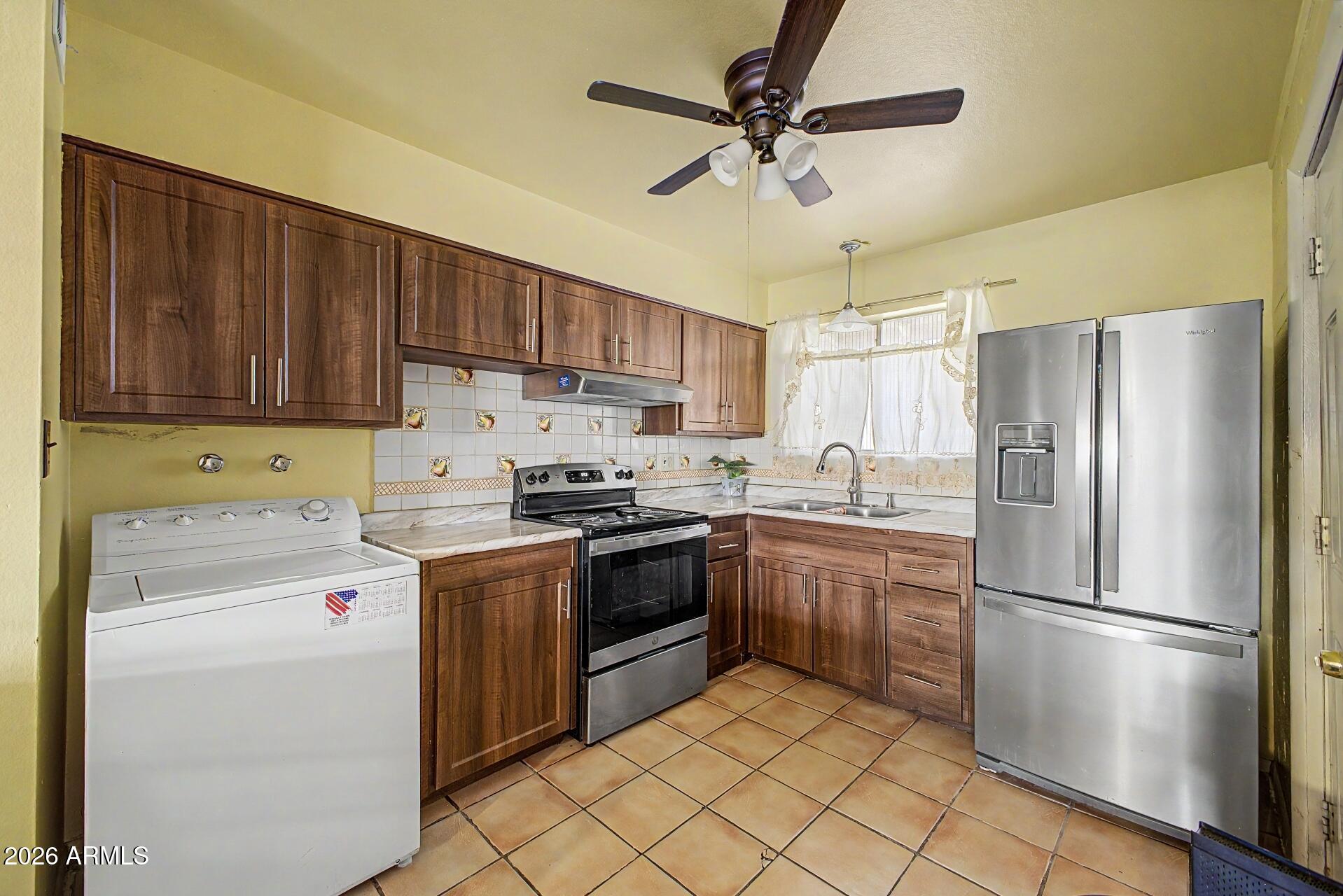 SUN CITY 1 LOT 90-240 419-436 TR 1-27 A D - Residential