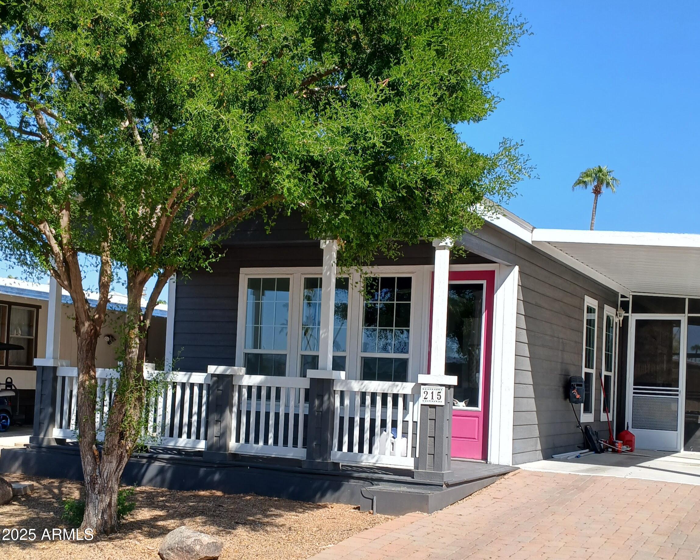 201 S GREENFIELD Road 215