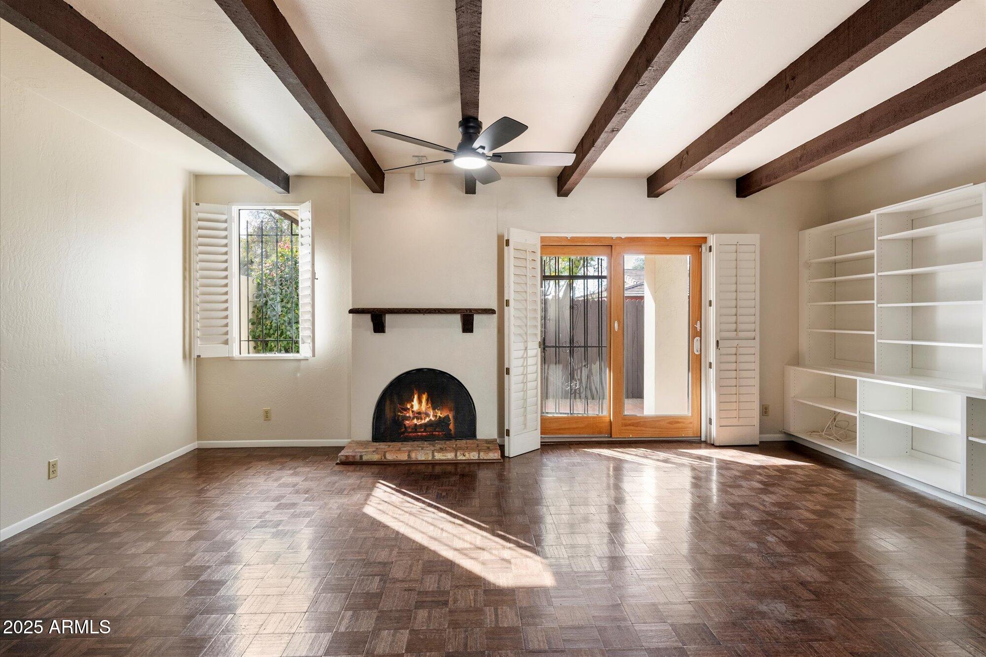 1221 E PALACIO Drive