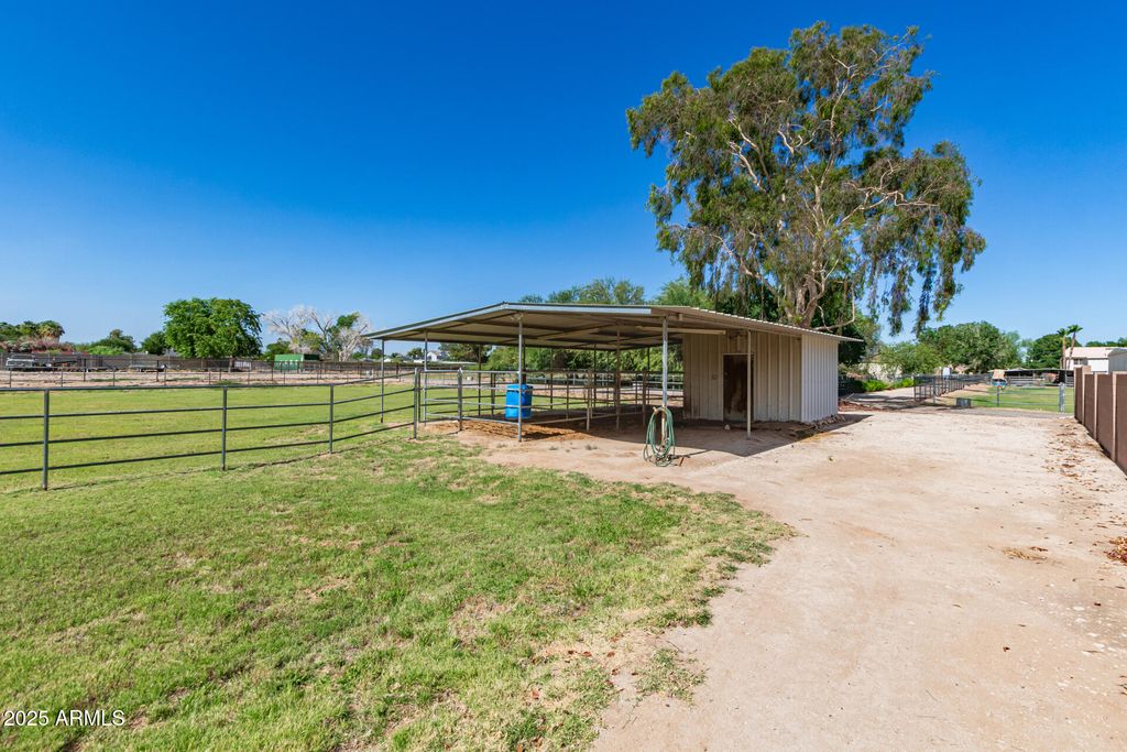 Photo of 6813 N 186th Avenue, Waddell, AZ 85355 (MLS # 6885865)
