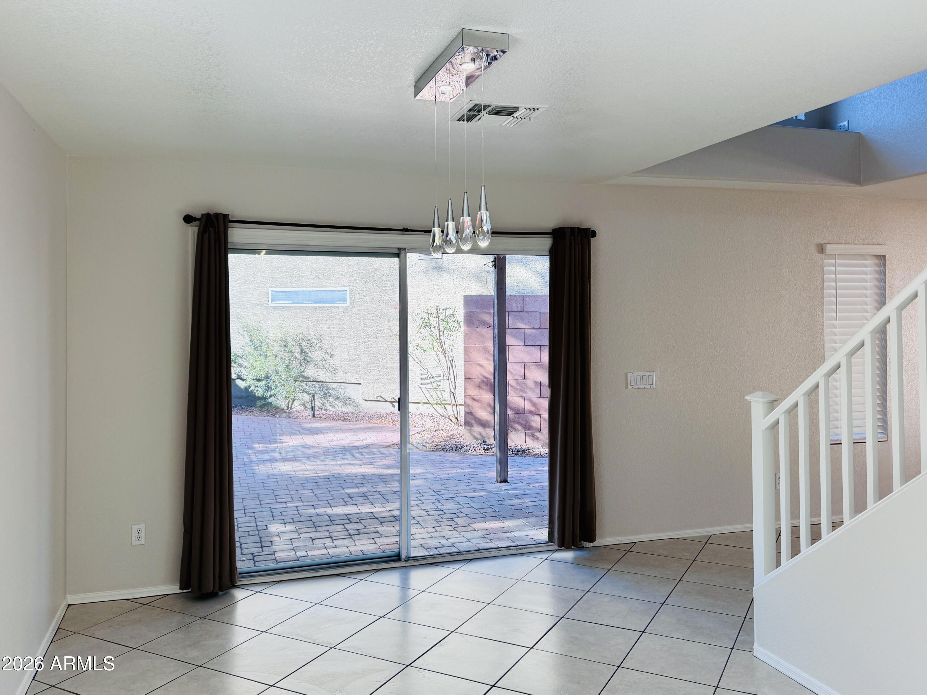 17606 N 17th Place 1004