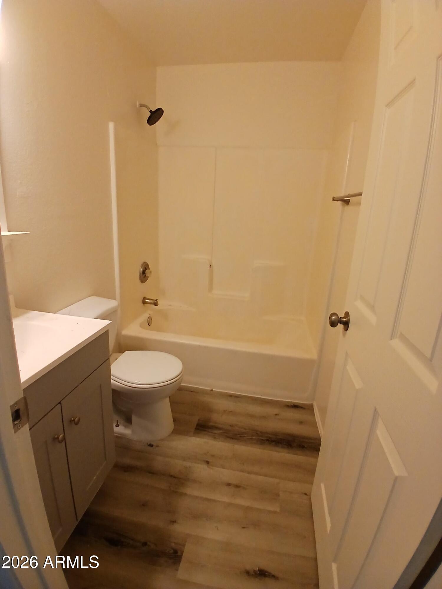 370 W MOHAVE Street 3