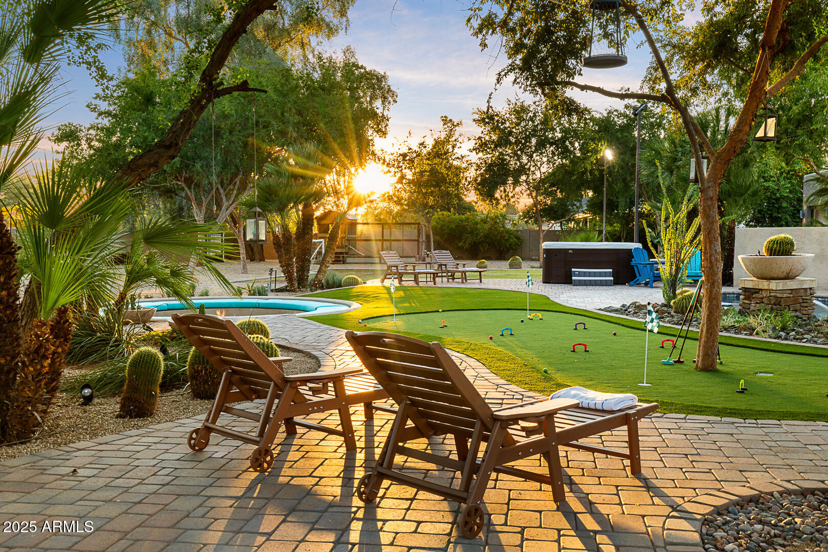 8433 E CHOLLA Street