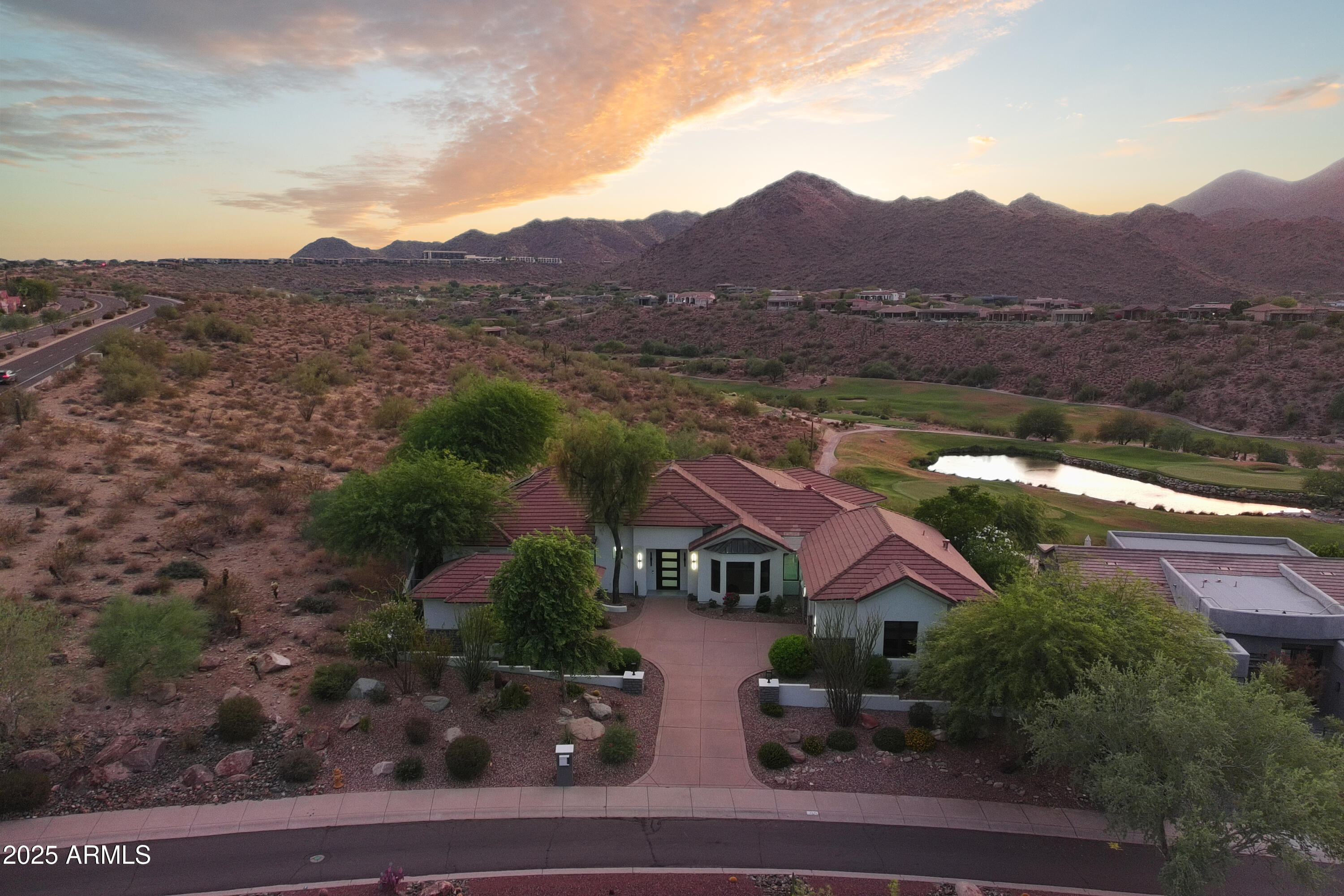 SUNRIDGE CANYON - Residential