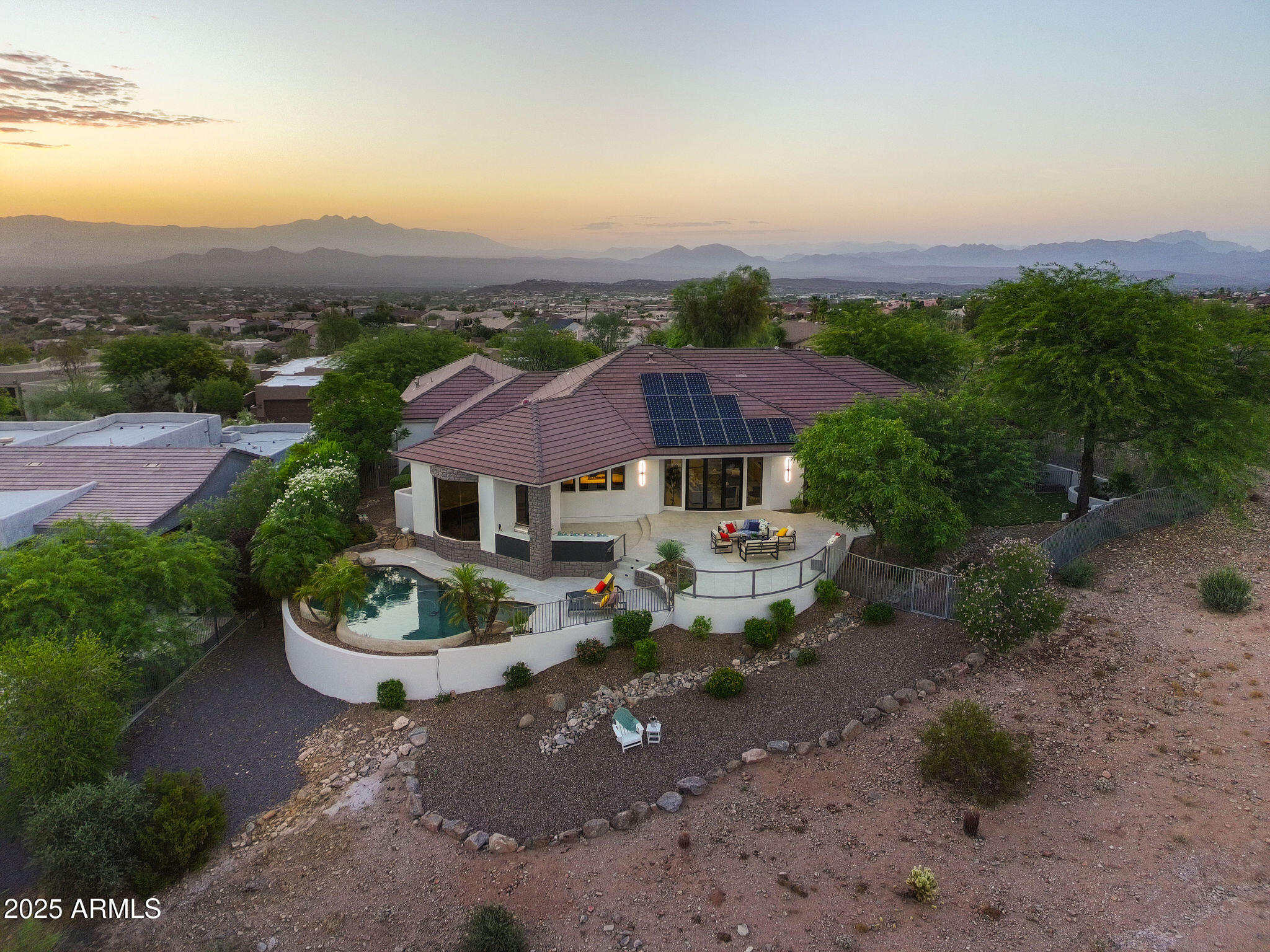 SUNRIDGE CANYON - Residential