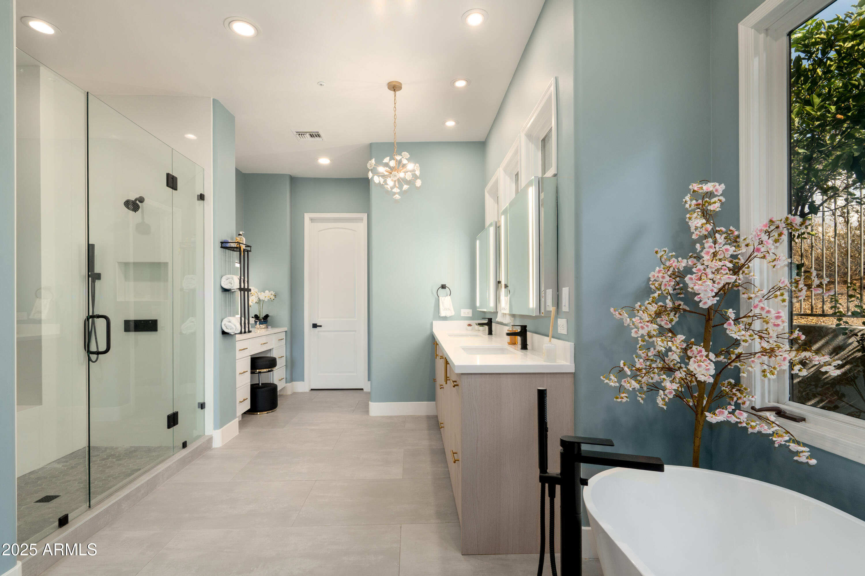 SUNRIDGE CANYON - Residential