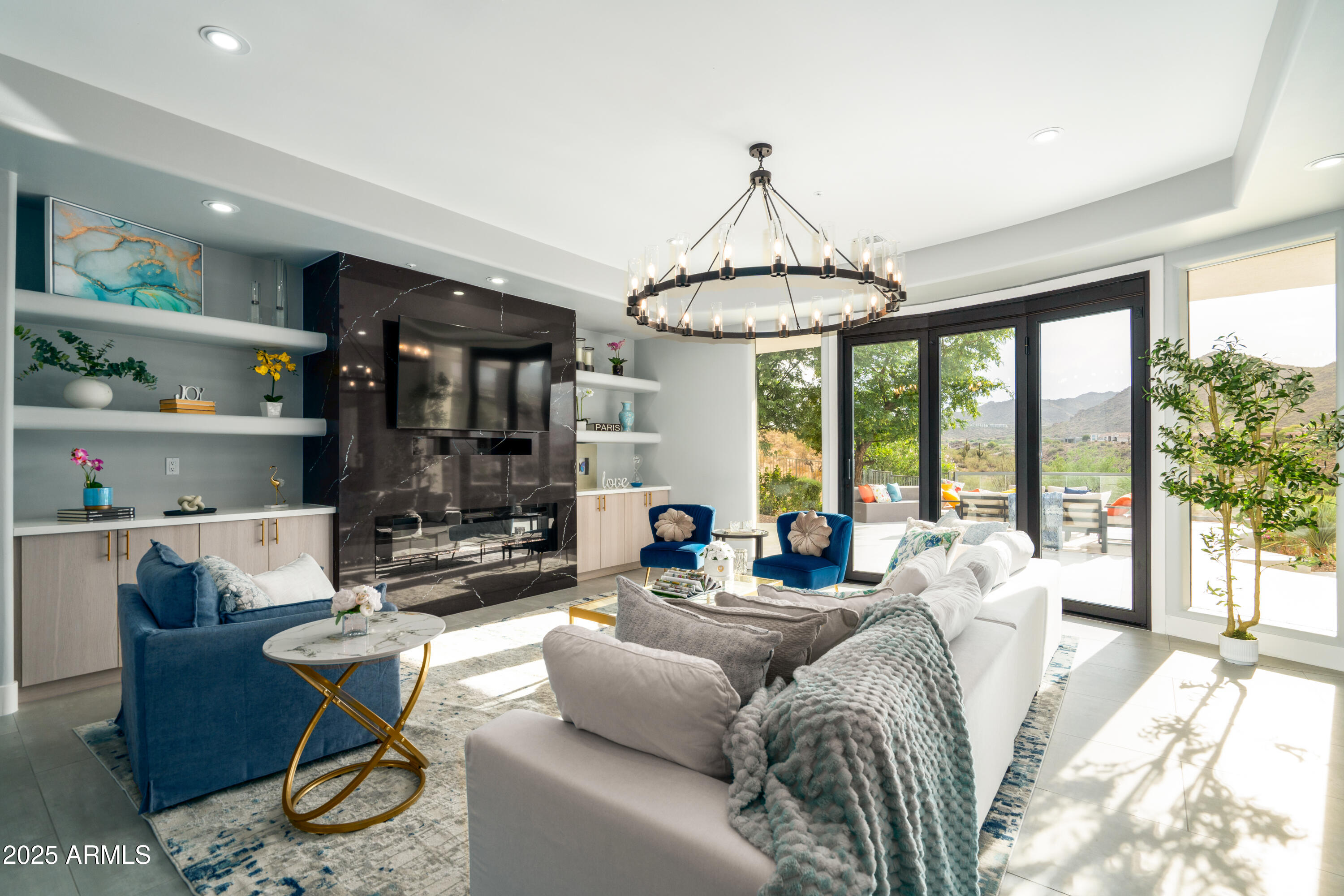 SUNRIDGE CANYON - Residential