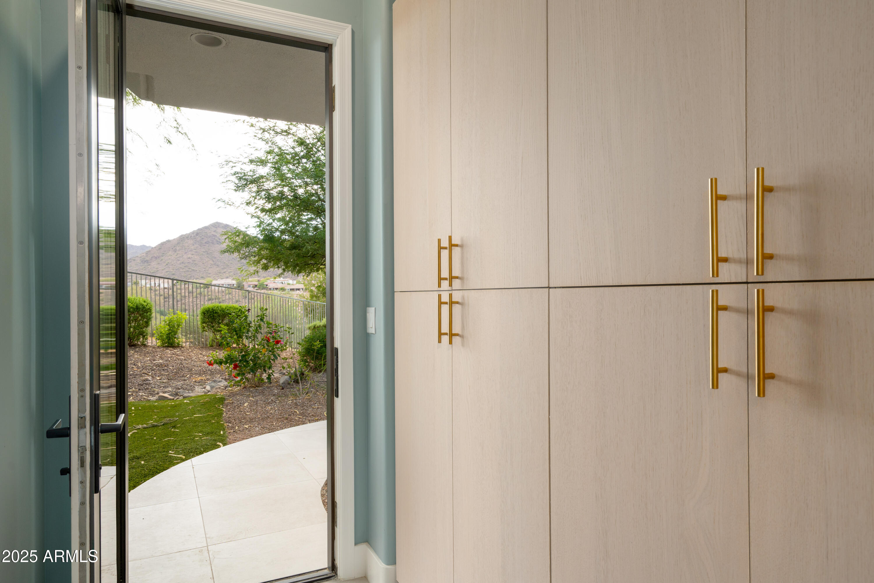 SUNRIDGE CANYON - Residential
