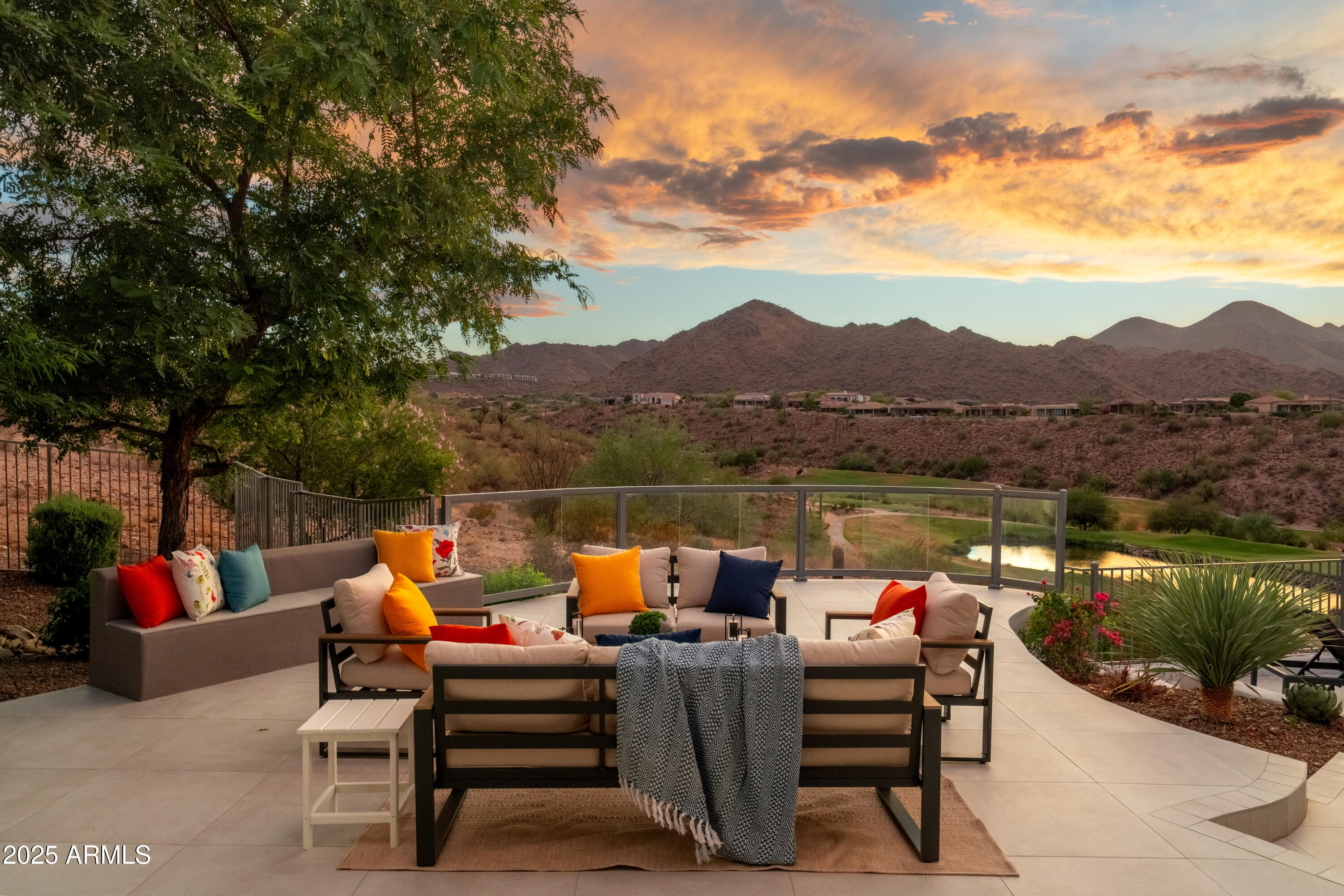 SUNRIDGE CANYON - Residential