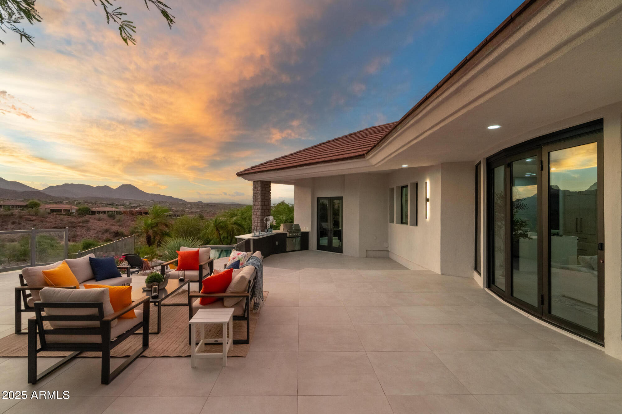 SUNRIDGE CANYON - Residential