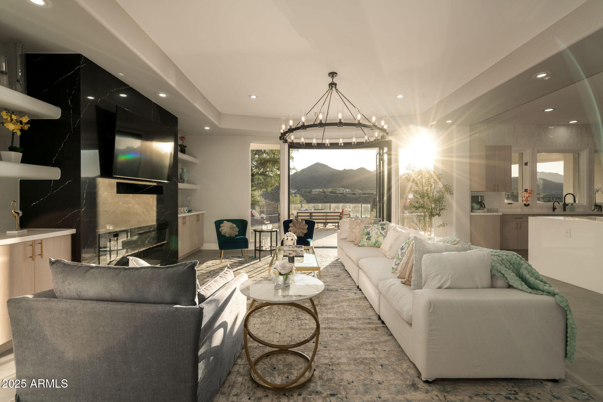 SUNRIDGE CANYON - Residential