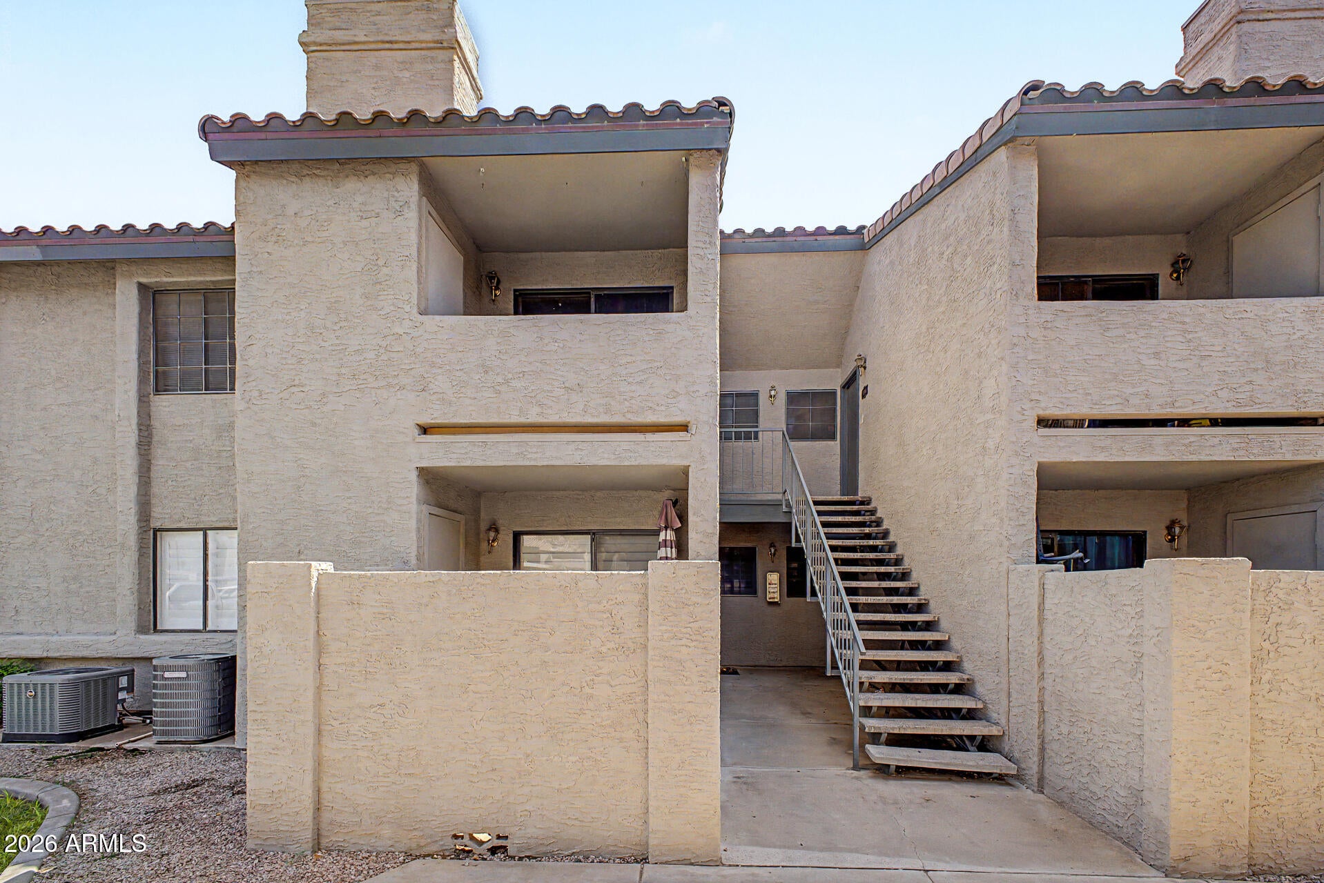 533 W GUADALUPE Road 1046