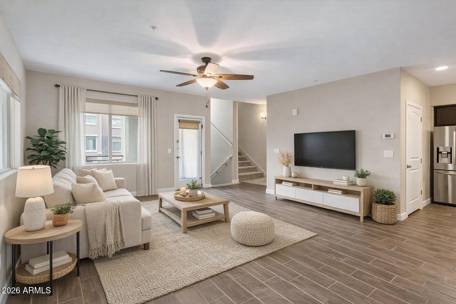 240 W JUNIPER Avenue 1096