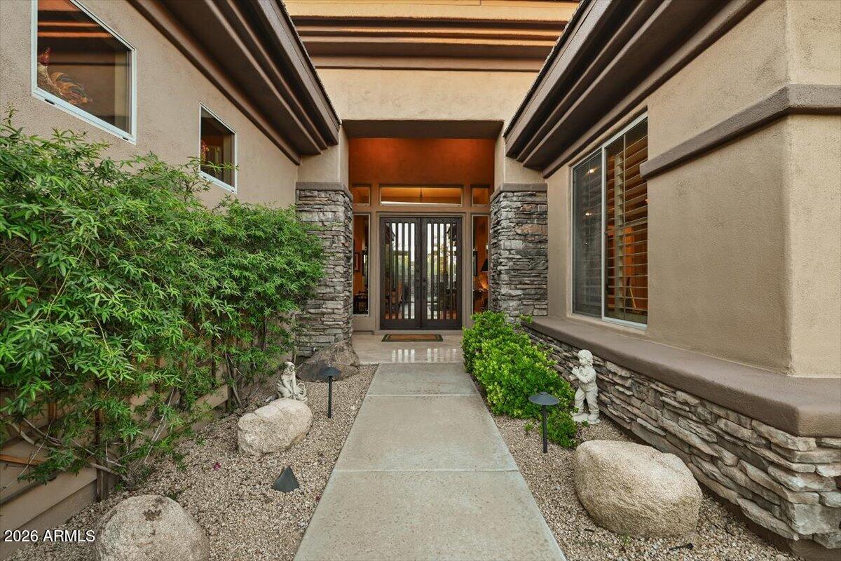 7696 E MOURA Drive