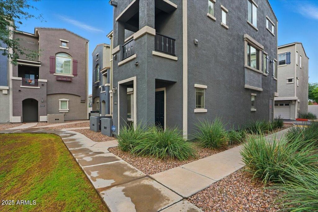 Photo of 2401 E Rio Salado Parkway #1045, Tempe, AZ 85288 (MLS # 6964296)