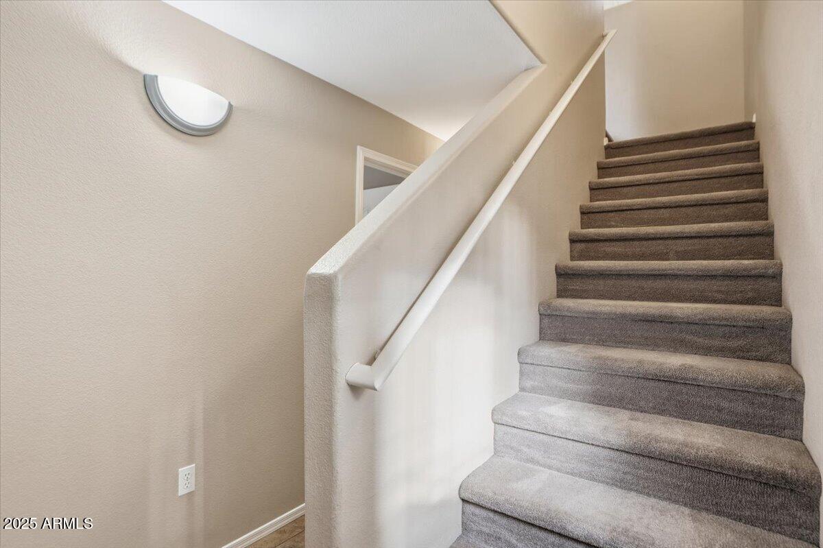 2401 E RIO SALADO Parkway 1045