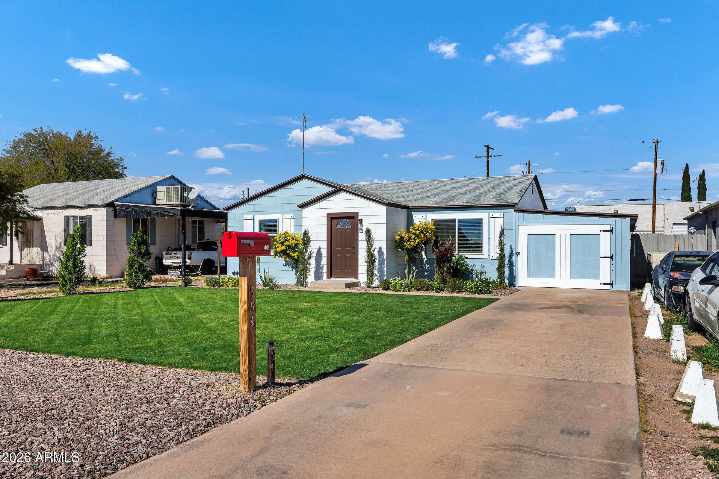 554 W LINCOLN Avenue