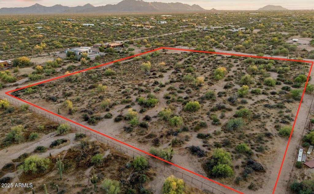 Photo of 0 E Pinnacle Vista Drive #-, Scottsdale, AZ 85262 (MLS # 6826801)