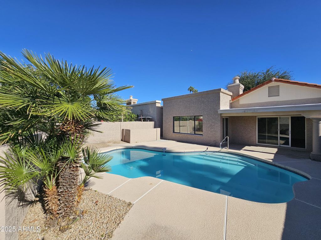 Photo of 6724 N 79th Place, Scottsdale, AZ 85250 (MLS # 6952446)