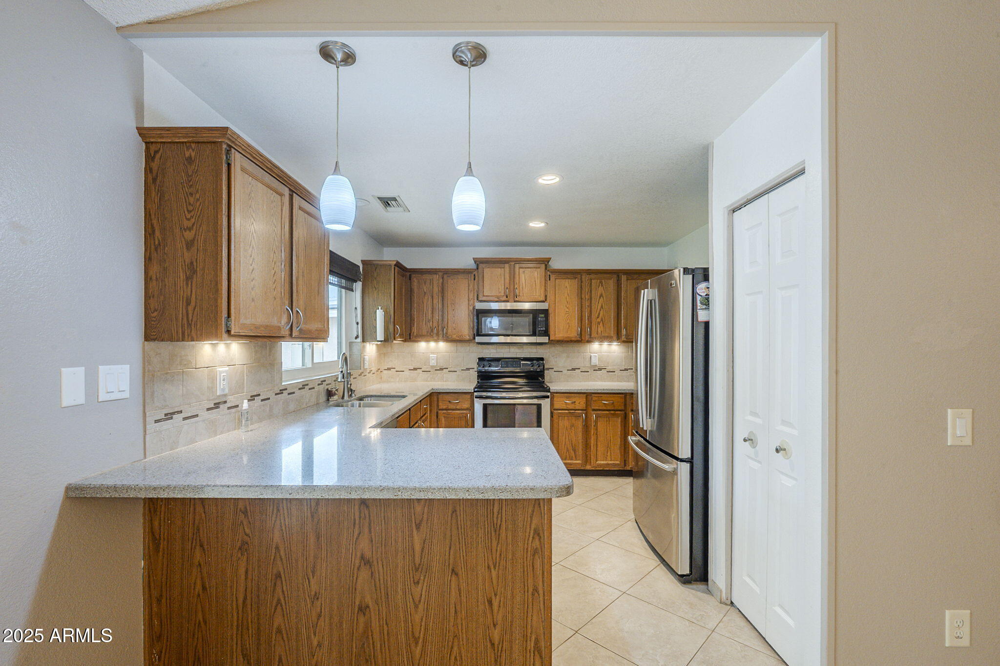 486 E PROVIDENCE Drive