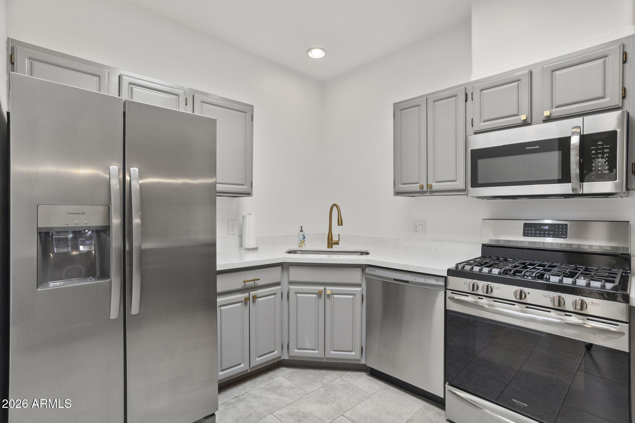 3221 N 37TH Street 18
