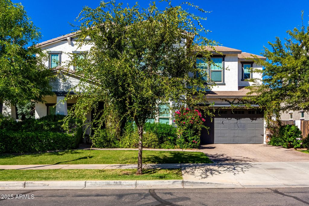 Photo of 4236 E Comstock Drive, Gilbert, AZ 85296 (MLS # 6930238)