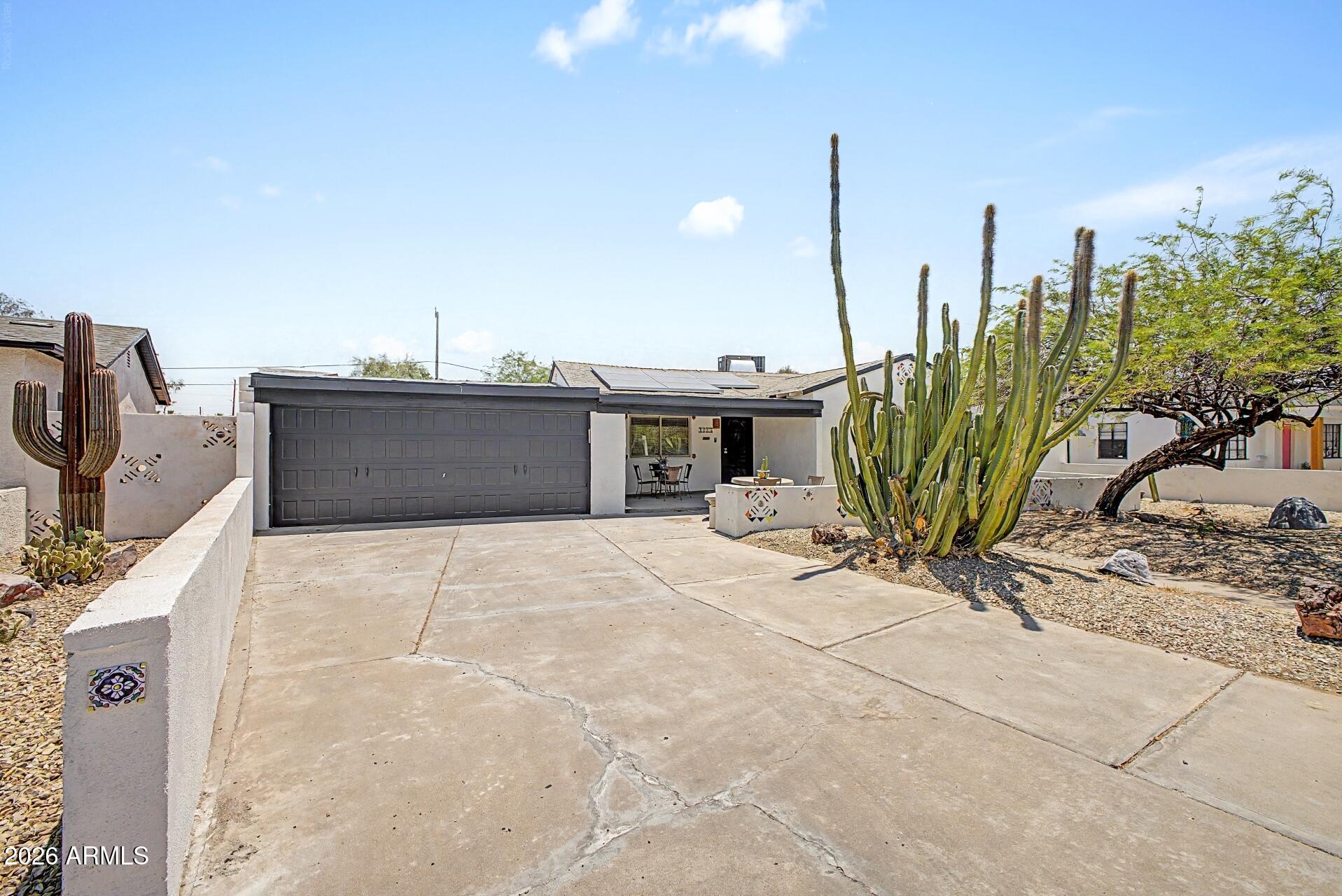 4015 N 12TH Avenue