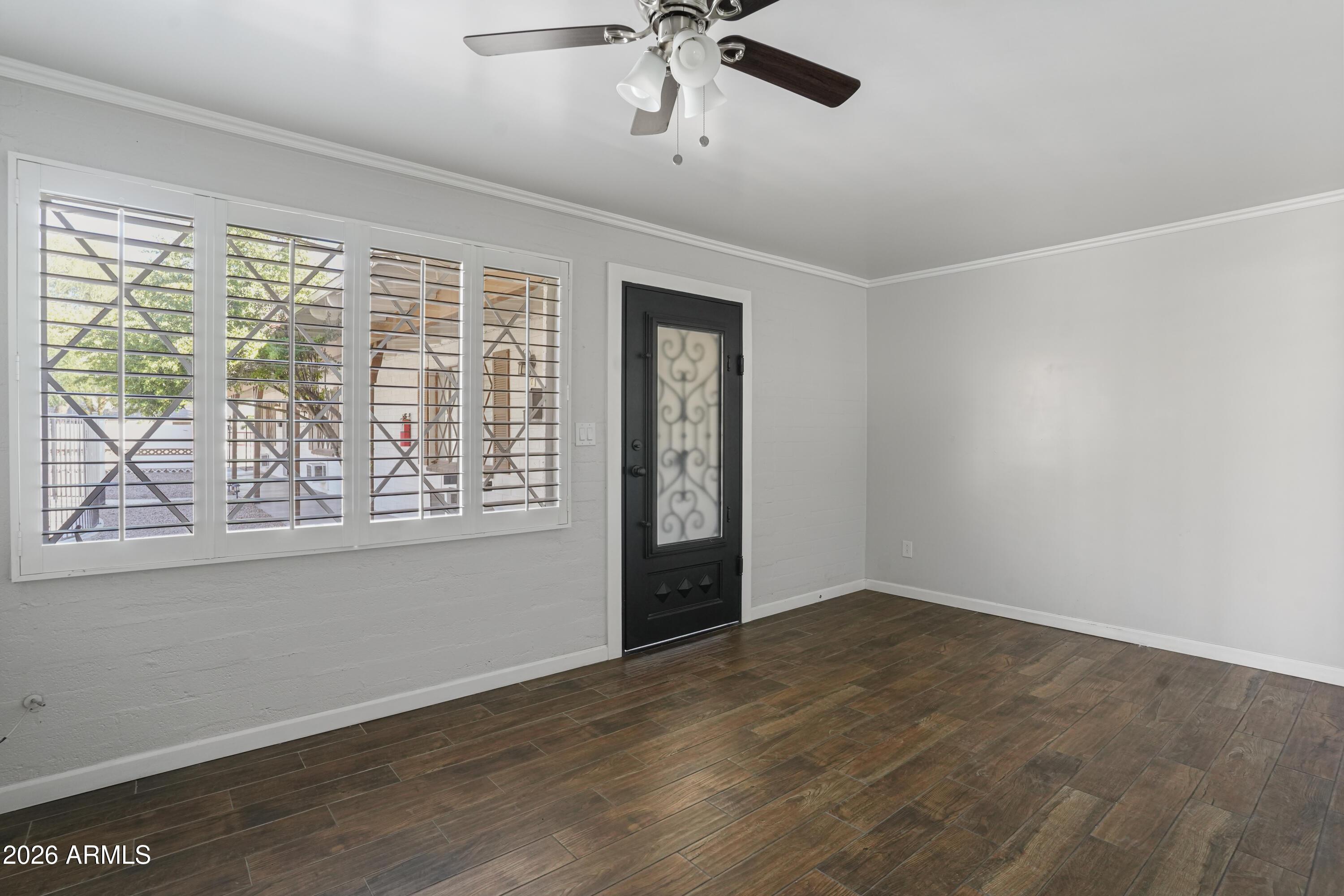 3426 N Miller Road Apt 8