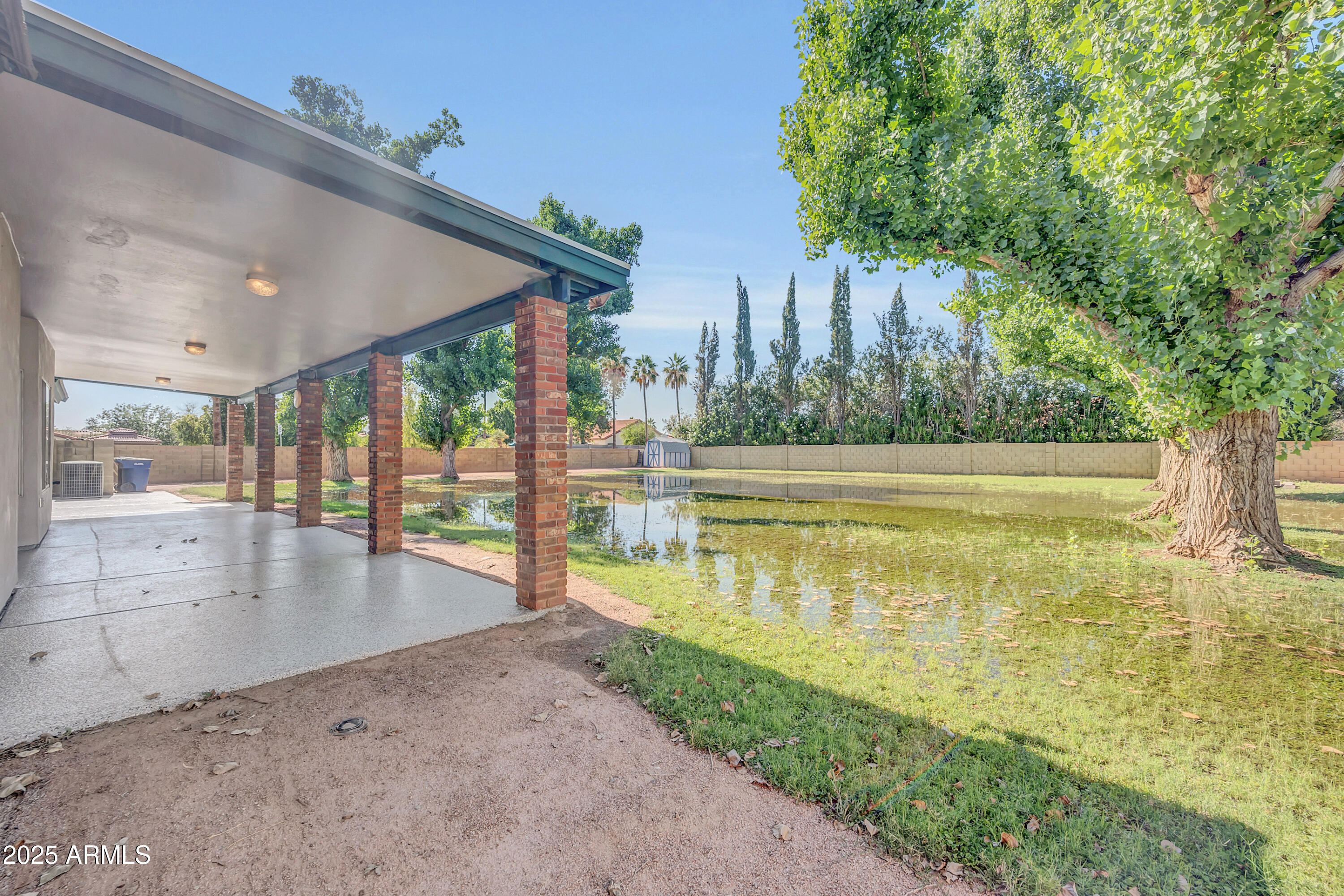 626 E PALO VERDE Street