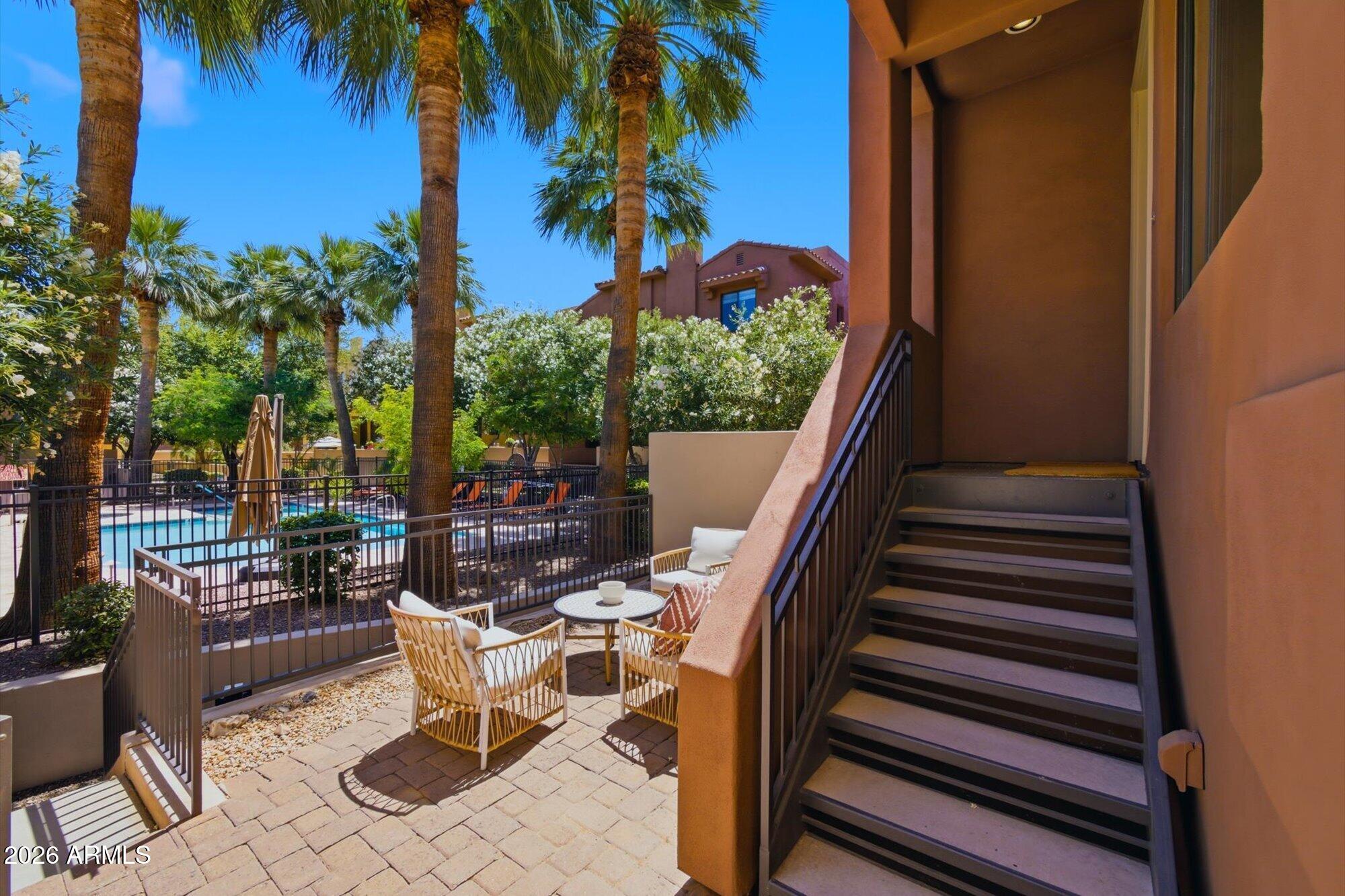 9551 E REDFIELD Road 1055