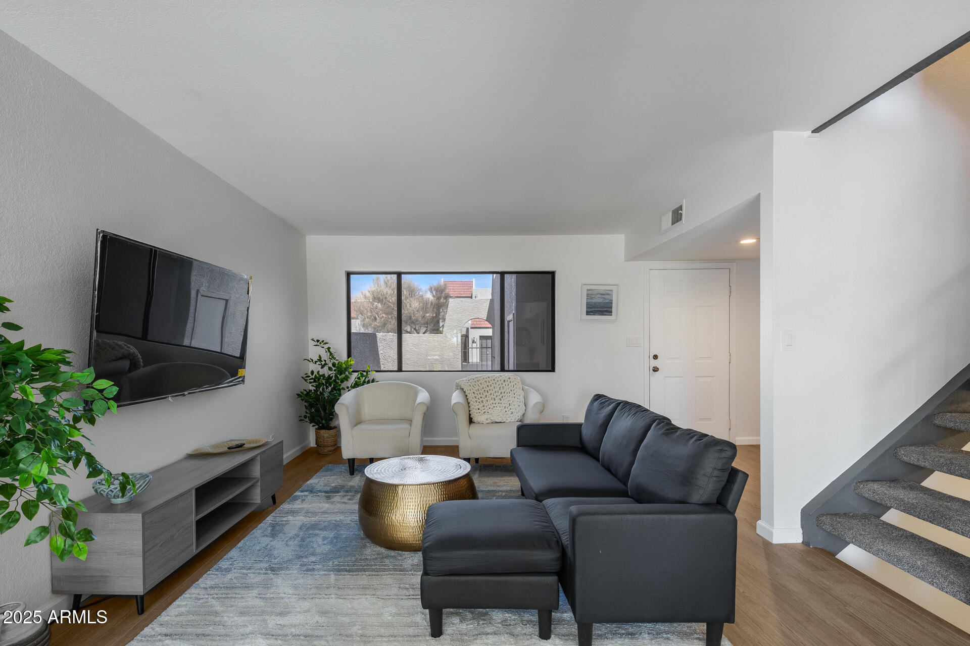 2524 S EL PARADISO -- 15