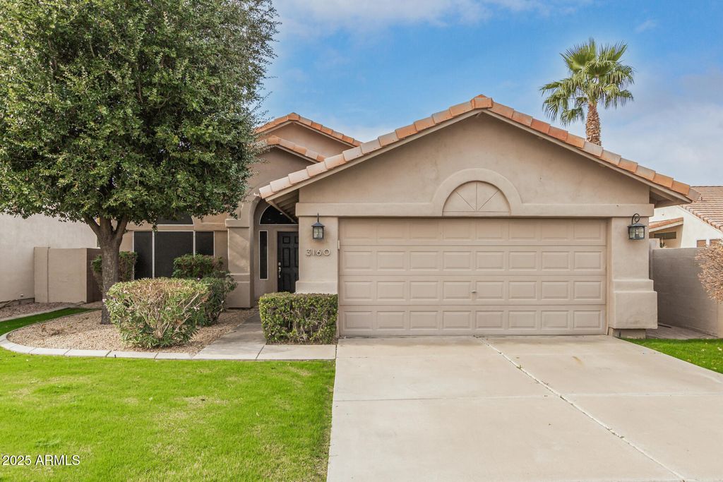 Photo of 3160 S Laguna Drive, Chandler, AZ 85248 (MLS # 6961765)