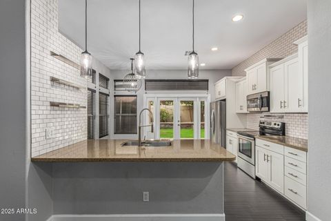 3160 S LAGUNA Drive Chandler AZ 85248