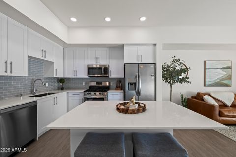 Photo of 7300 E Earll Drive #1022, Scottsdale, AZ 85251 (MLS # 6990857)