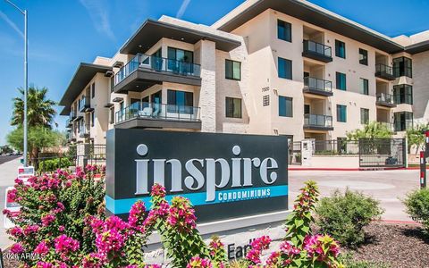 Photo of 7300 E Earll Drive #1022, Scottsdale, AZ 85251 (MLS # 6990857)