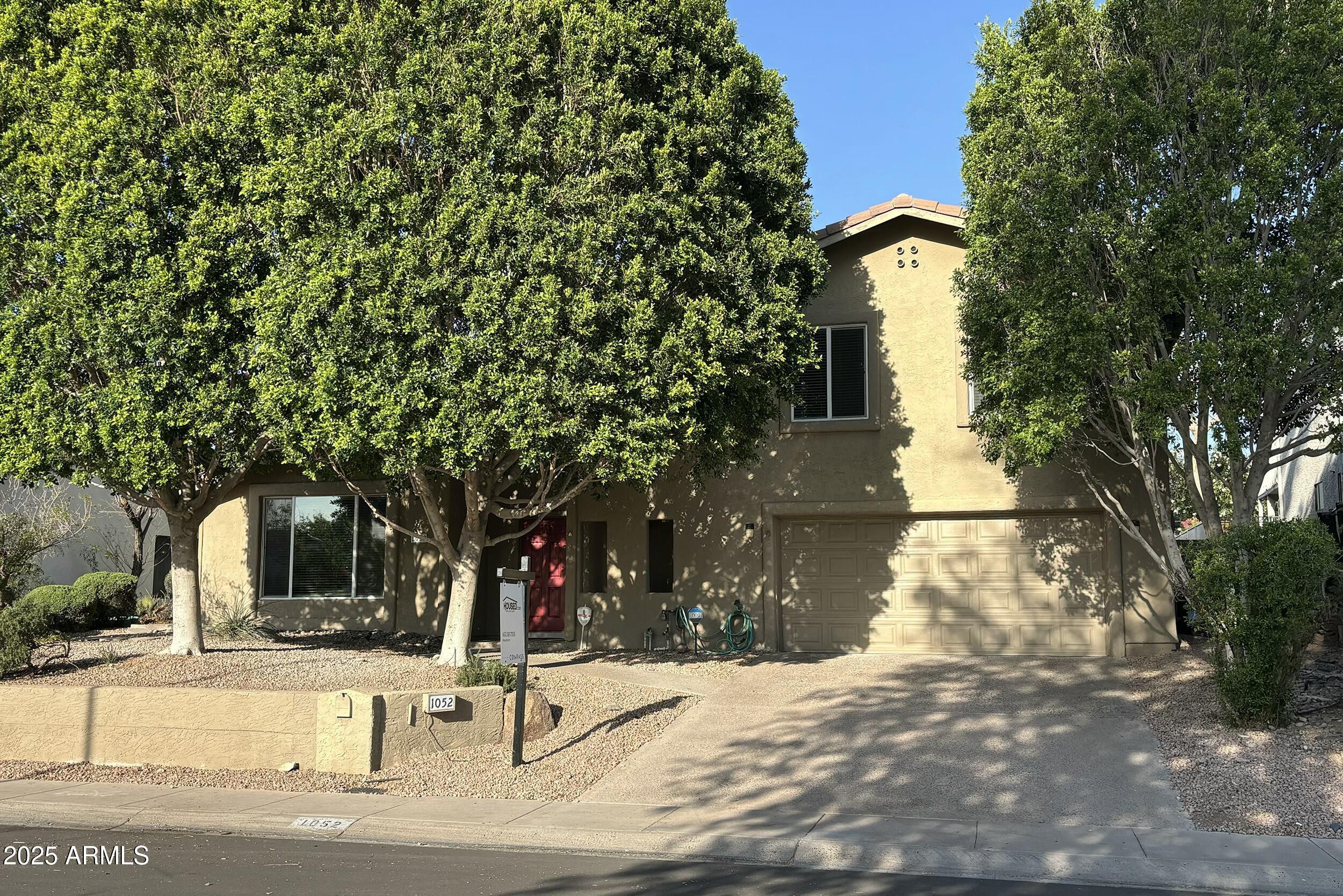 1052 E SANDPIPER Drive