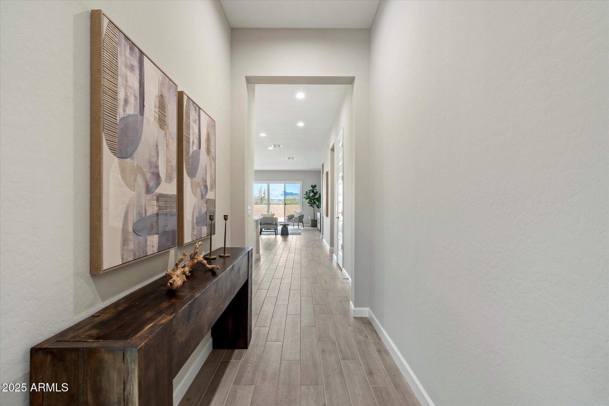 Phoenix, Arizona 85054, United States, 3 Bedrooms Bedrooms, ,3 BathroomsBathrooms,Residential,Pending,102587